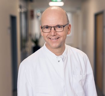 Dr. Armin Stach